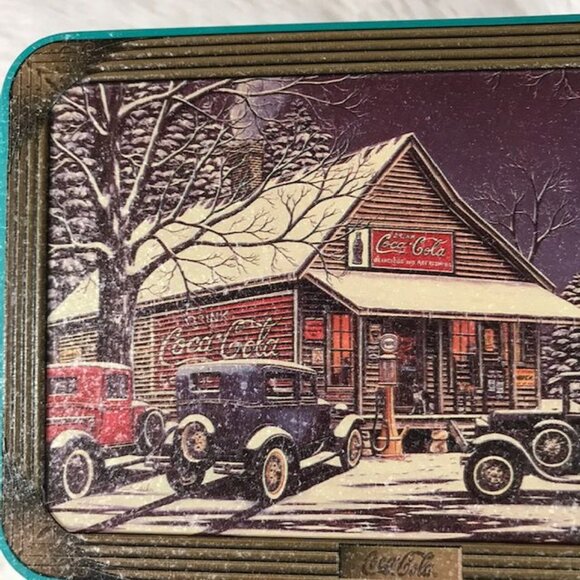 Vintage Coca-Cola Teal Nostalgia Winter Cars at Convenience Store Hinged Top Tin - Picture 3 of 15